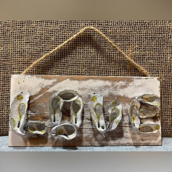 Wall Door Hanging Made of Oyster Shells Tennis LOVE Design Handmade - Picture 1 of 6